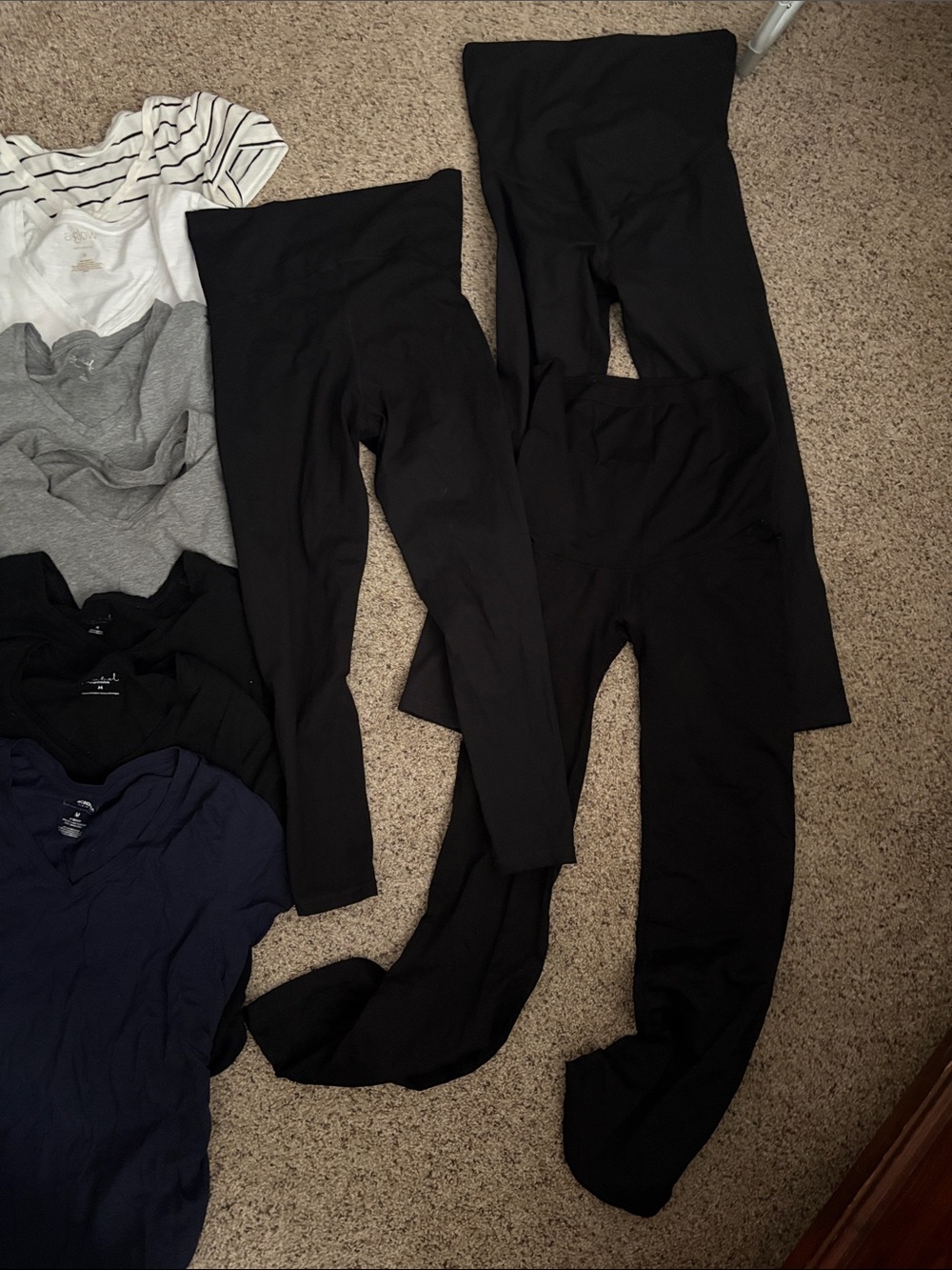Maternity clothes - Picture 4 of 4